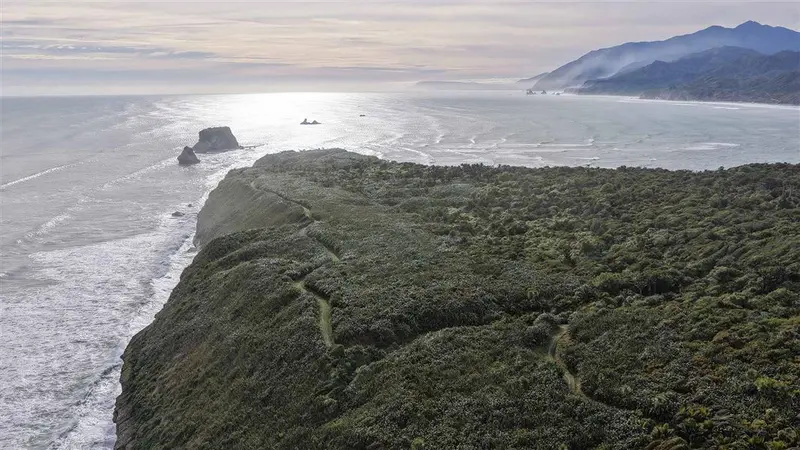 Point Elizabeth Walkway