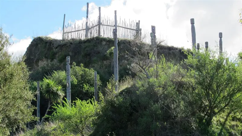 Ōtātara Pā Historic Reserve Walk