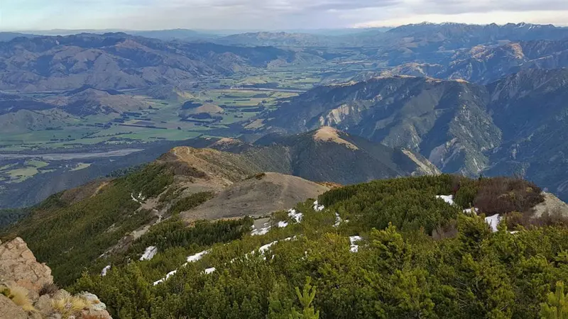Mt Fyffe Hut/Kowhai Saddle Route
